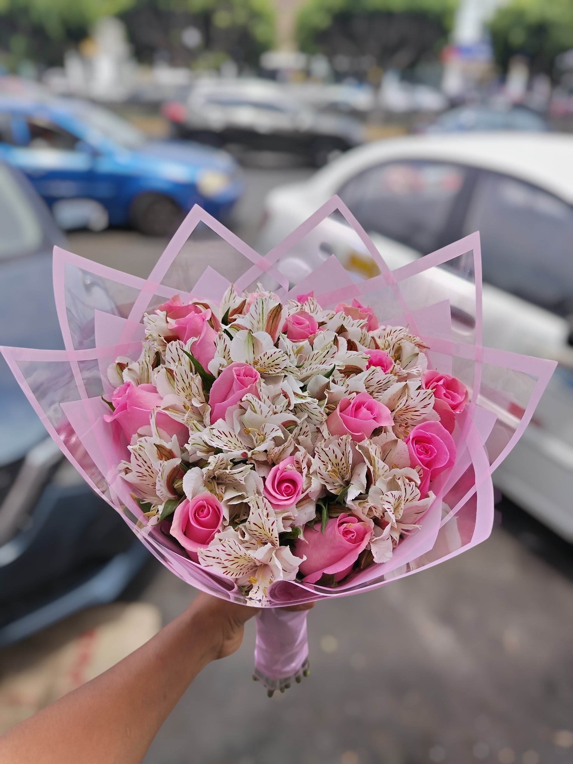 Ramo con Rosas rosadas - Imagen 2