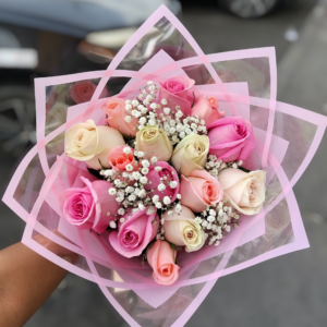 Ramo de rosas rosadas